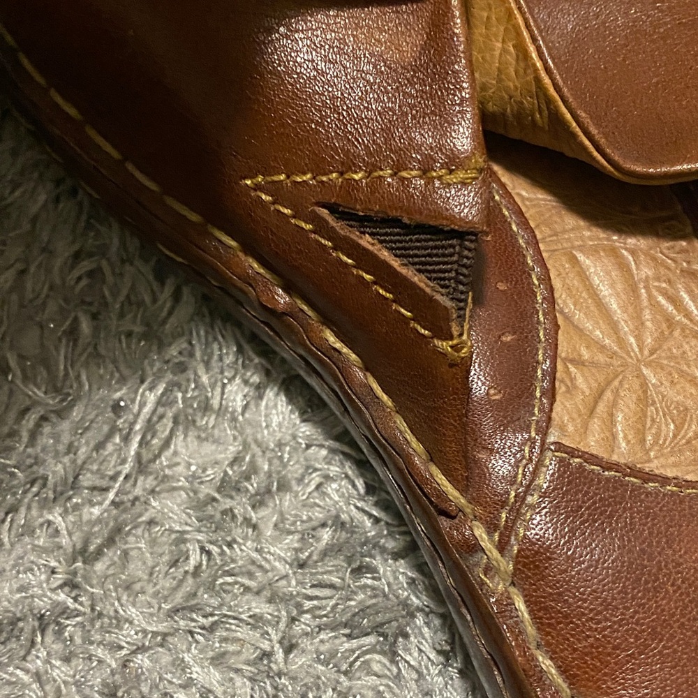 Born women’s Tan Leather Slide Sandals - Picture 3 of 4